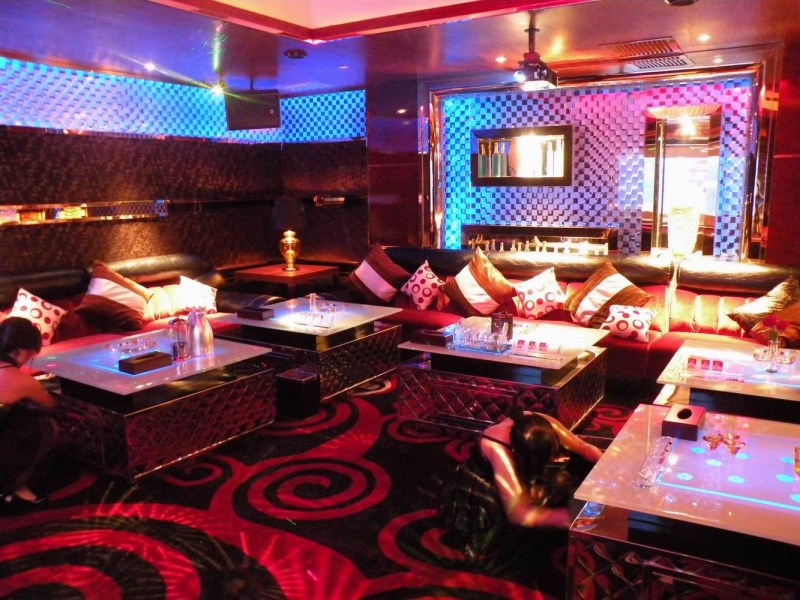 鹰潭KTV订房推荐单人商务ktv体验-月湖区KTV订房